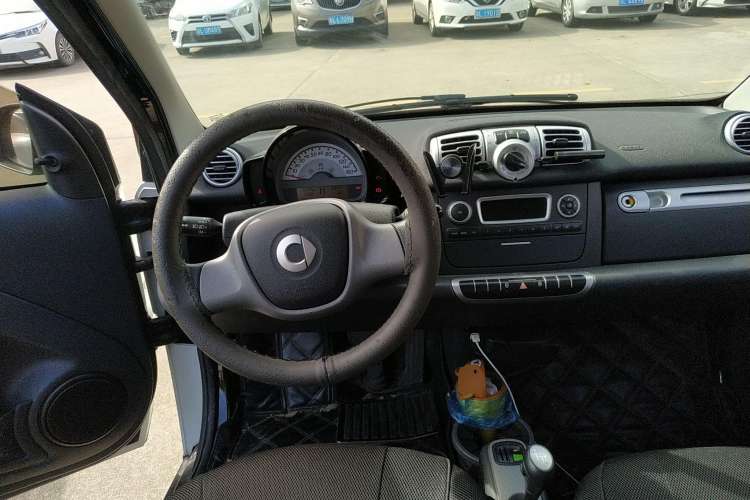 Used smart fortwo 2012 1.0 MHD Hardtop Standard Edition Steering Wheel