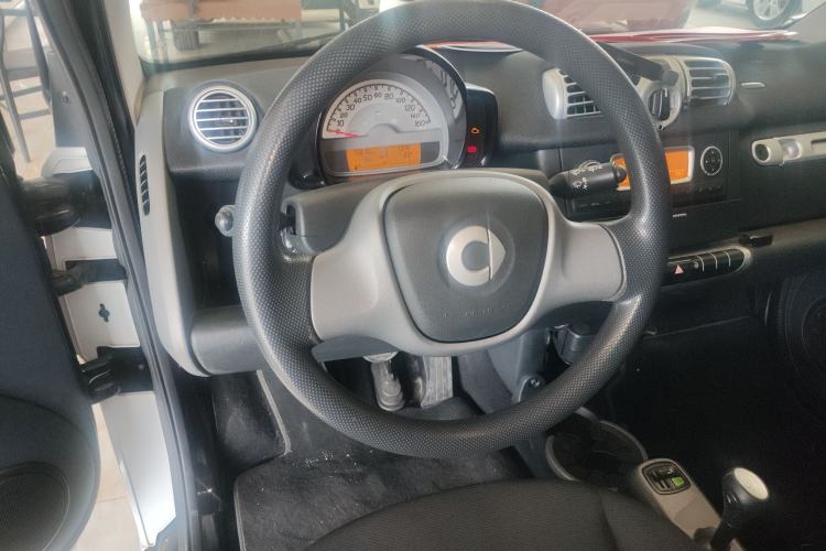 Used smart fortwo 2012 1.0 MHD Hardtop Comfort Edition Steering Wheel