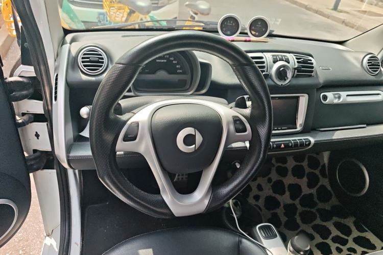 Used smart fortwo 2012 1.0T Bosu Xclusive Edition Steering Wheel