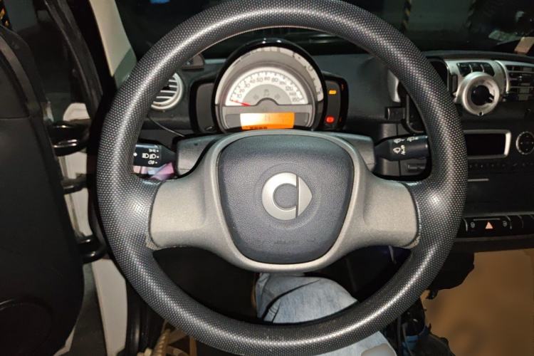 Used smart fortwo 2012 1.0 MHD Hardtop Comfort Edition Steering Wheel