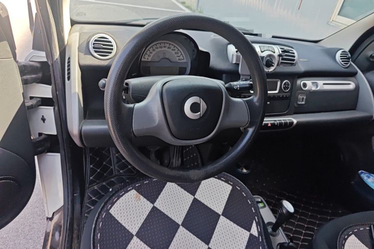 Used smart fortwo 2012 1.0 MHD Hardtop Standard Edition Steering Wheel