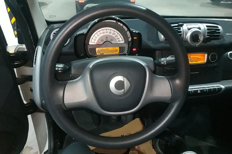 Used smart fortwo 2012 1.0 MHD Hardtop Comfort Edition Steering Wheel