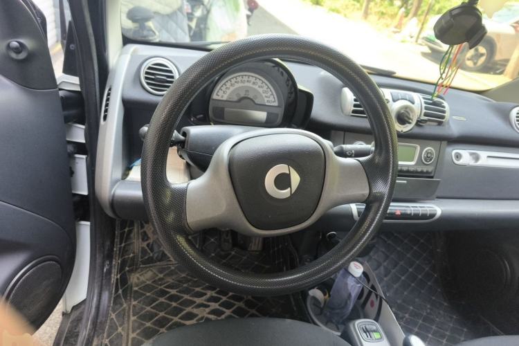 Used smart fortwo 2012 1.0 MHD Hardtop Standard Edition Steering Wheel