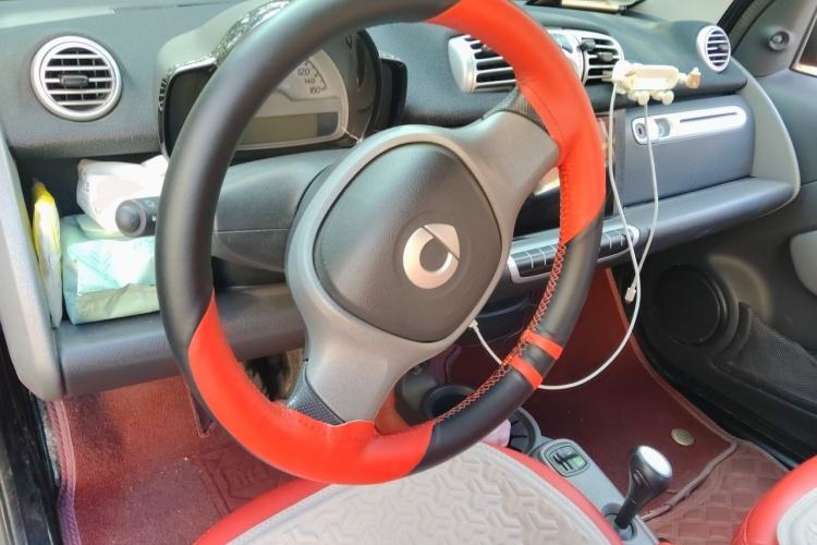 Used smart fortwo 2012 1.0 MHD Hardtop Comfort Edition Steering Wheel
