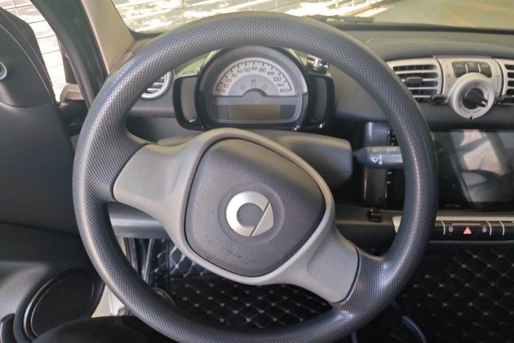 Used smart fortwo 2012 1.0 MHD Hardtop Standard Edition Steering Wheel