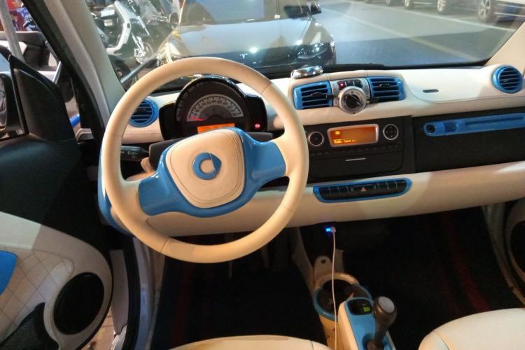 Used smart fortwo 2012 1.0 MHD Hardtop Comfort Edition Steering Wheel
