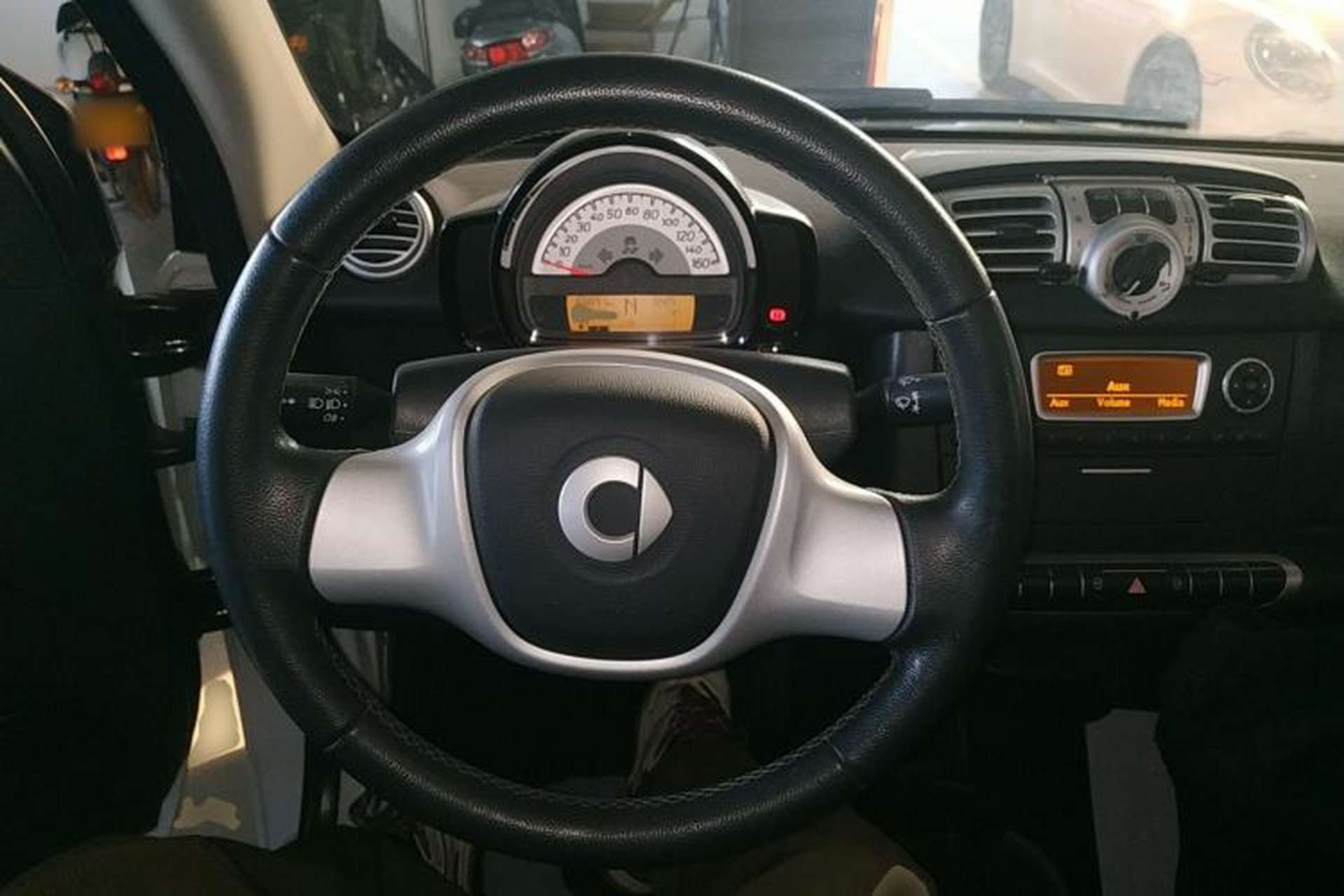 Used smart fortwo 2012 1.0 MHD Convertible Passion Edition Steering Wheel