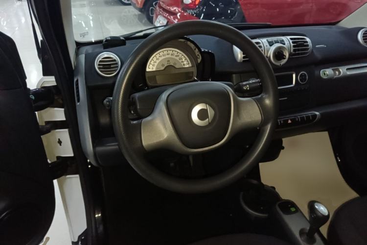 Used smart fortwo 2012 1.0 MHD Hardtop Standard Edition Steering Wheel