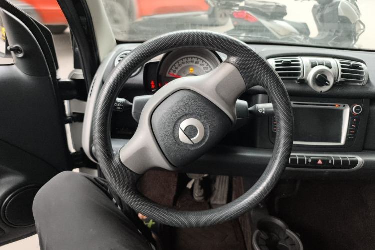 Used smart fortwo 2012 1.0 MHD Hardtop Comfort Edition Steering Wheel