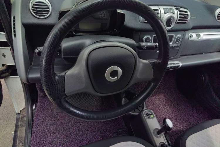 Used smart fortwo 2012 1.0 MHD Hardtop Standard Edition Steering Wheel