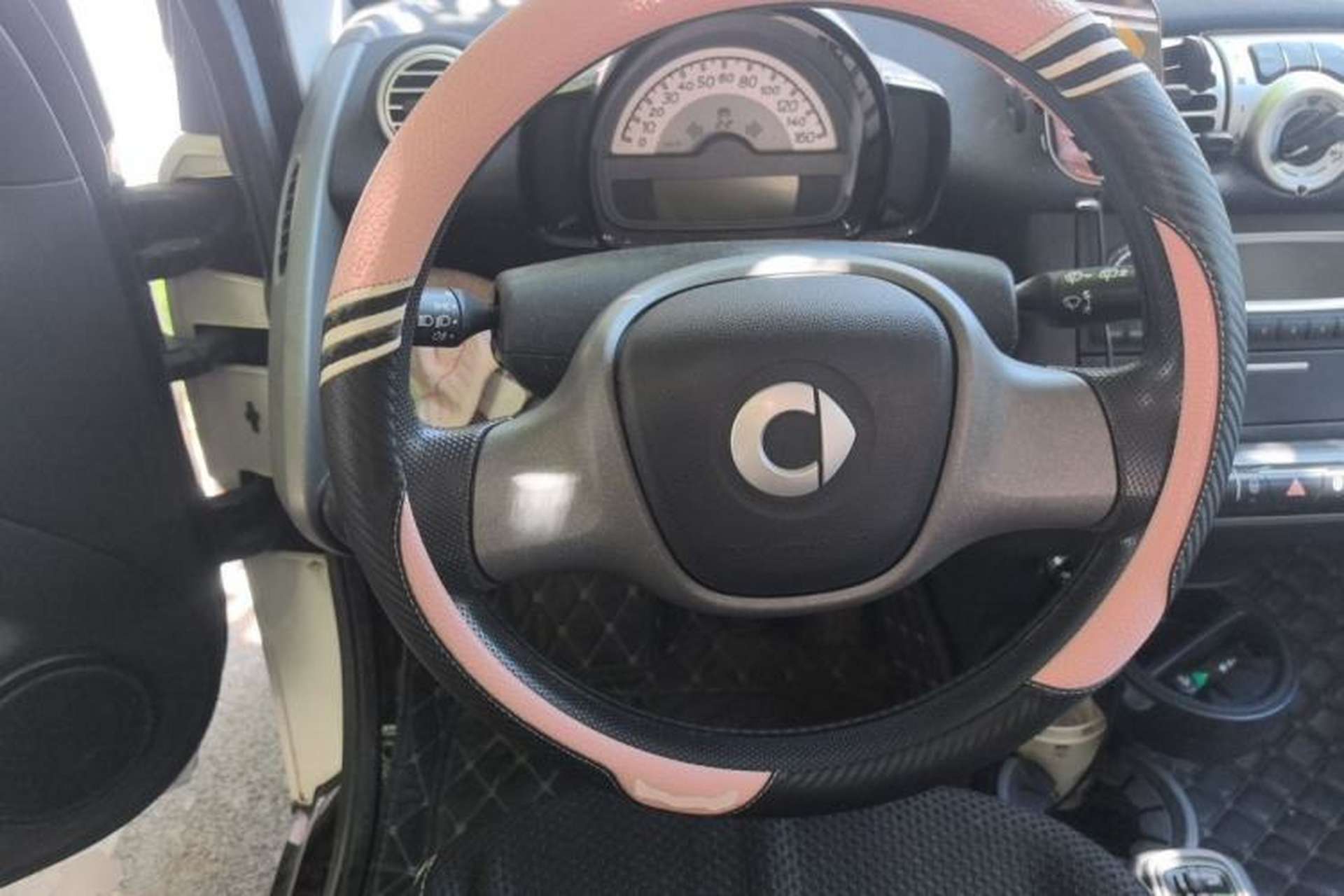 Used smart fortwo 2012 1.0 MHD Hardtop Standard Edition Steering Wheel