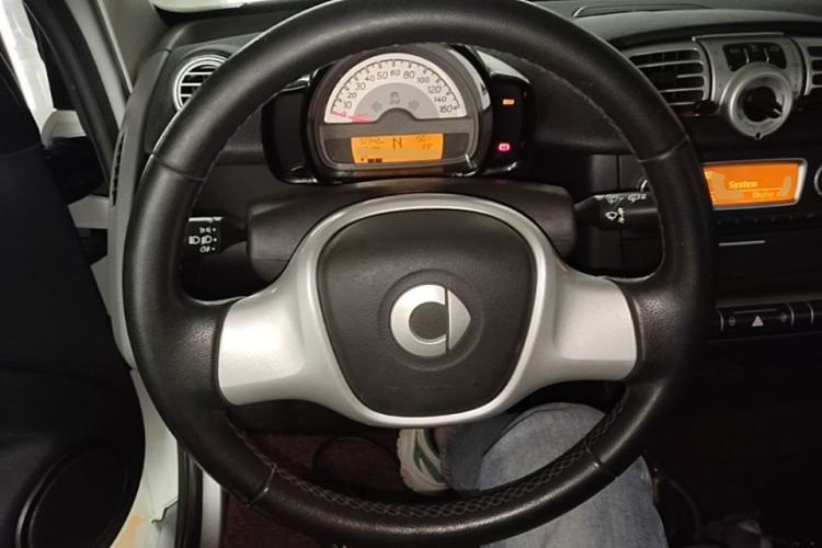Used smart fortwo 2012 1.0 MHD Hardtop Passion Edition Steering Wheel