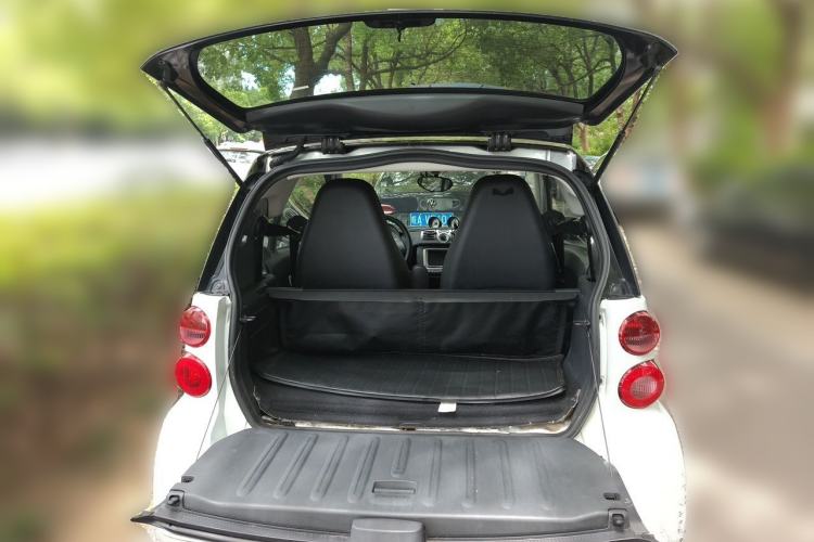 Used smart fortwo 2012 1.0T Hardtop Passion Edition Trunk