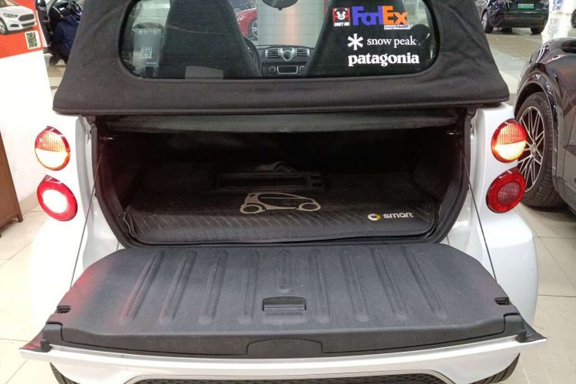 Used smart fortwo 2012 1.0 MHD Convertible Passion Edition Trunk
