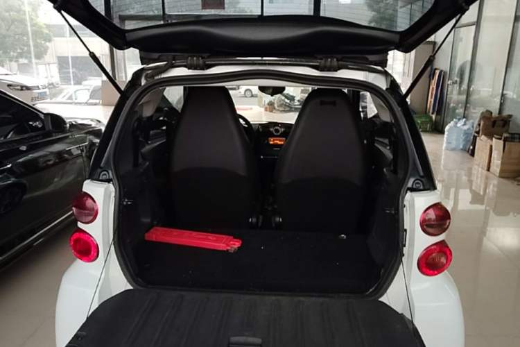 Used smart fortwo 2012 1.0 MHD Hardtop Passion Edition Trunk