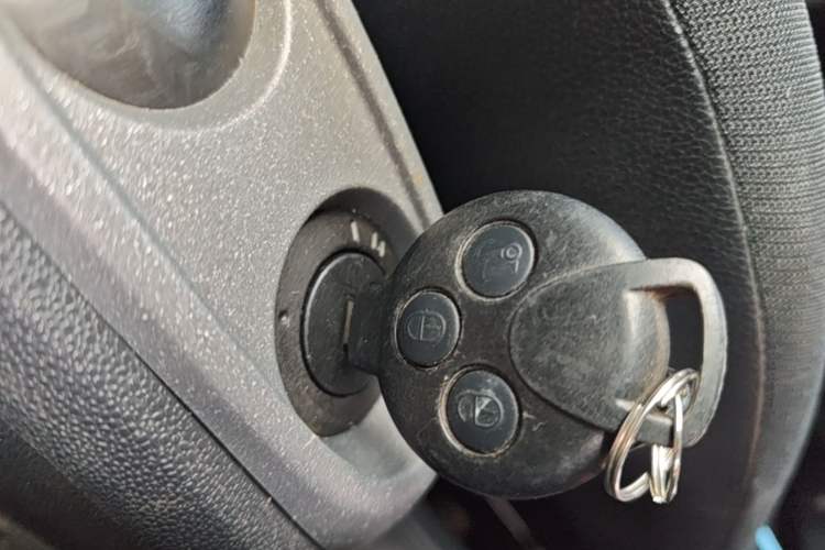 Used smart fortwo 2012 1.0 MHD Hardtop Standard Edition Vehicle Key