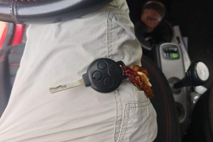 Used smart fortwo 2012 1.0 MHD Hardtop Standard Edition Vehicle Key
