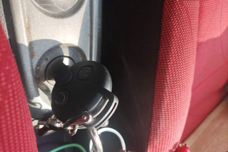 Used smart fortwo 2012 1.0 MHD Convertible Passion Edition Vehicle Key