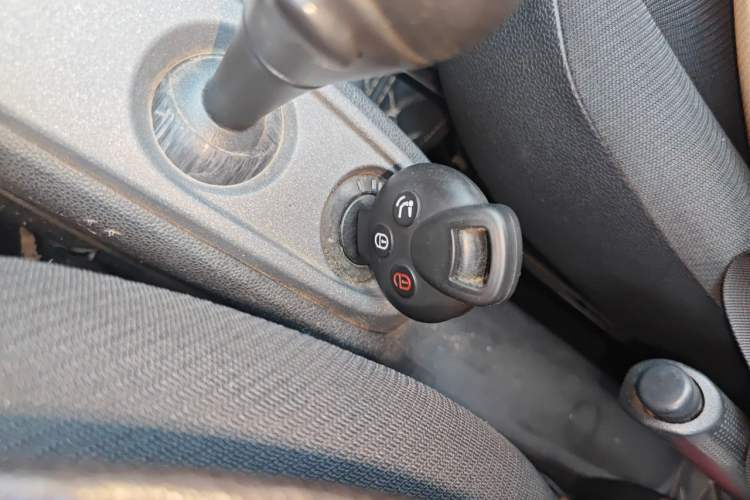 Used smart fortwo 2012 1.0 MHD Hardtop Standard Edition Vehicle Key