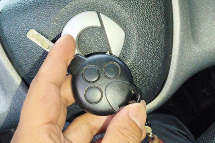 Used smart fortwo 2012 1.0 MHD Hardtop Standard Edition Vehicle Key