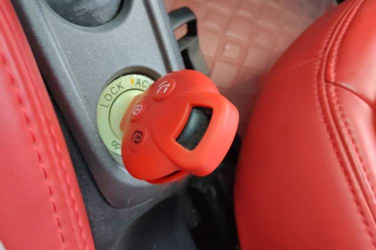 Used smart fortwo 2012 1.0 MHD Hardtop Comfort Edition Vehicle Key