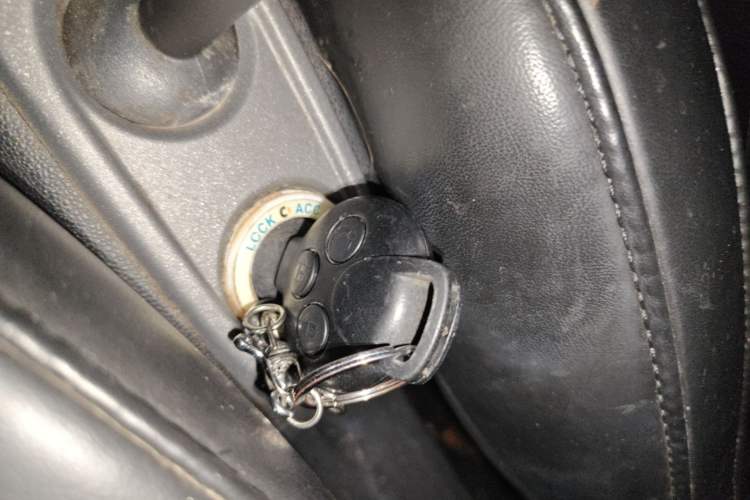 Used smart fortwo 2012 1.0 MHD Hardtop Standard Edition Vehicle Key