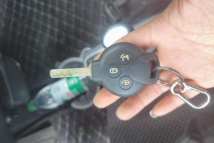 Used smart fortwo 2012 1.0 MHD Hardtop Standard Edition Vehicle Key