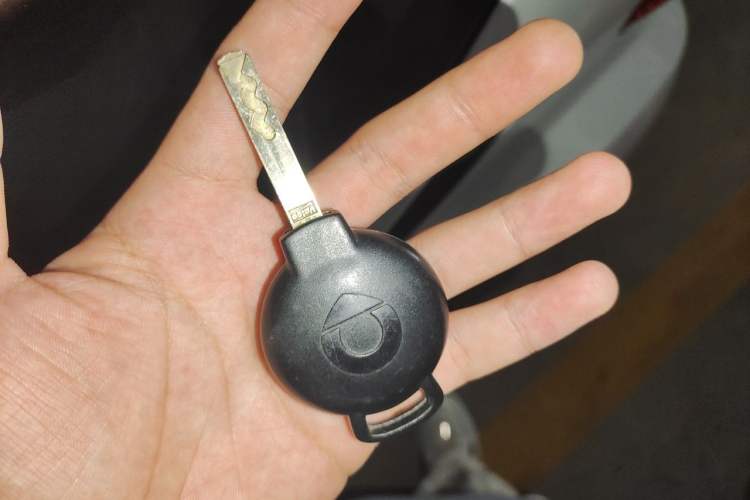 Used smart fortwo 2012 1.0 MHD Hardtop Standard Edition Vehicle Key