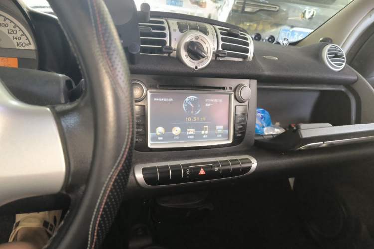 Used smart fortwo 2012 1.0 MHD Hardtop Passion Edition Audio And AC Panel