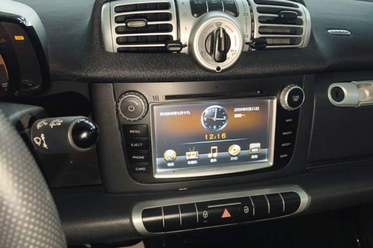 Used smart fortwo 2012 1.0 MHD Hardtop Standard Edition Audio And AC Panel