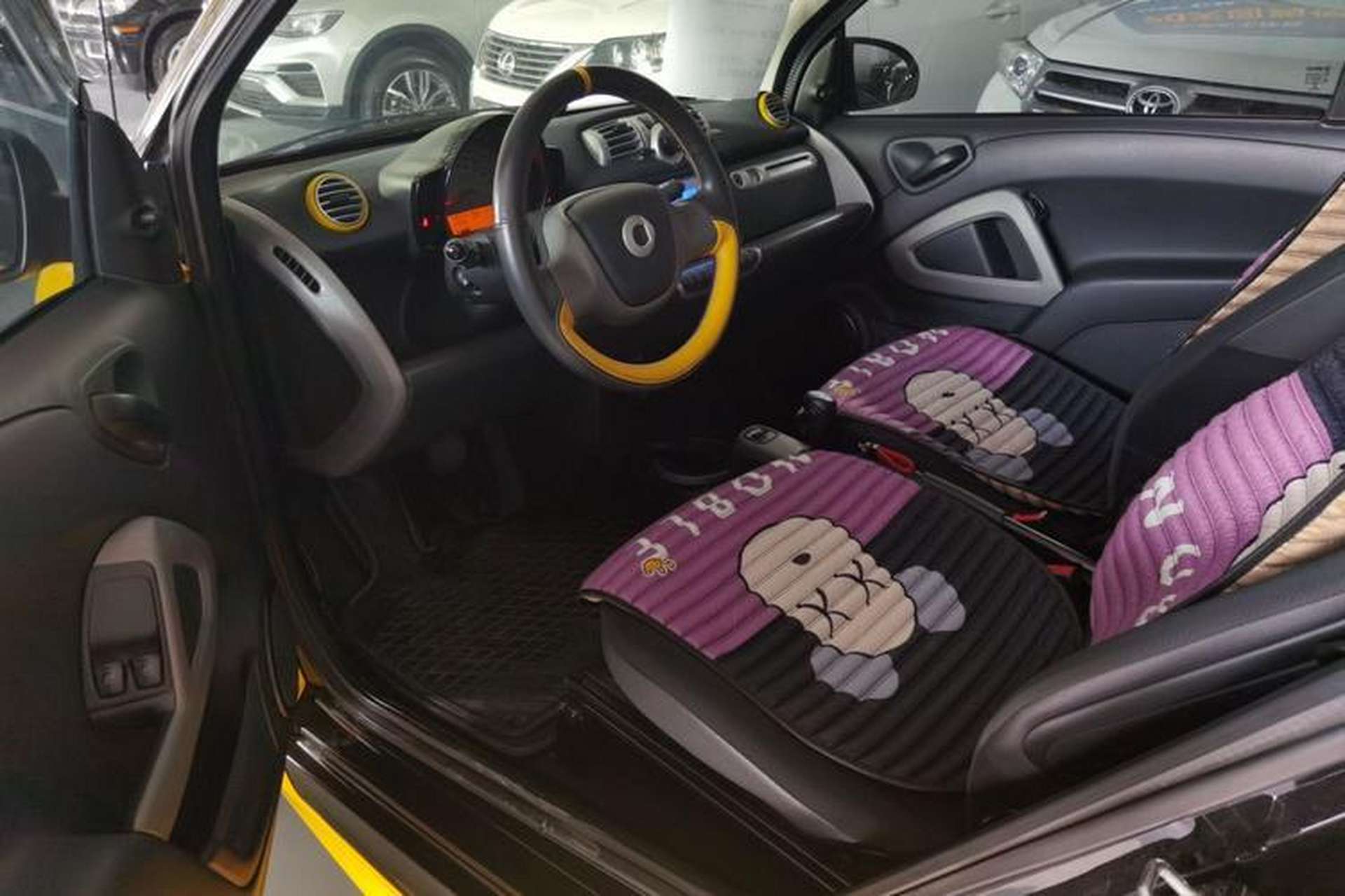 Used smart fortwo 2012 1.0 MHD Hardtop Comfort Edition Driver Seat
