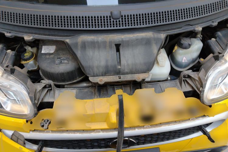 Used smart fortwo 2012 1.0 MHD Convertible Passion Edition Engine Bay