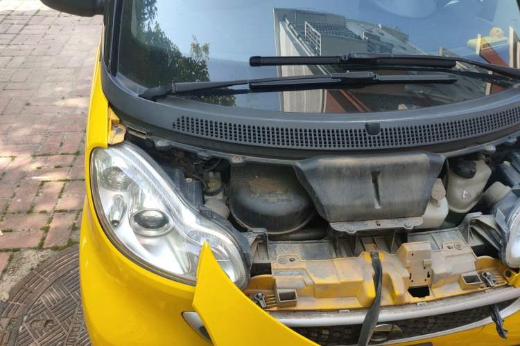Used smart fortwo 2012 1.0 MHD Hardtop Comfort Edition Engine Bay Right