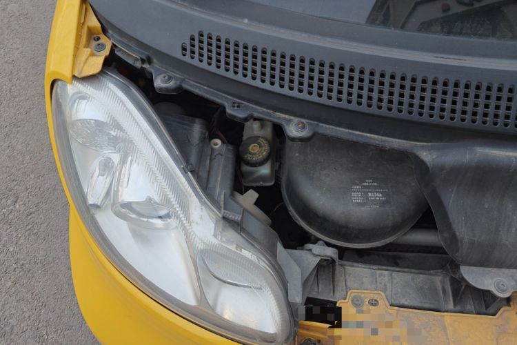 Used smart fortwo 2012 1.0 MHD Hardtop Comfort Edition Engine Bay Right