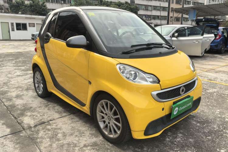 Used smart fortwo 2012 1.0 MHD Hardtop Comfort Edition Exterior 2