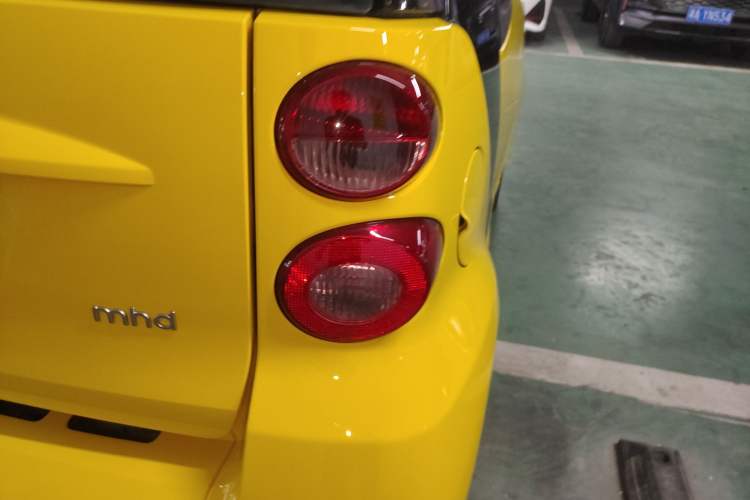 Used smart fortwo 2012 1.0 MHD Hardtop Passion Edition Exterior 3