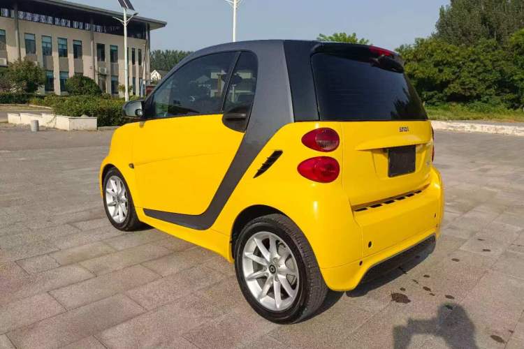 Used smart fortwo 2012 1.0 MHD Hardtop Passion Edition Exterior 5