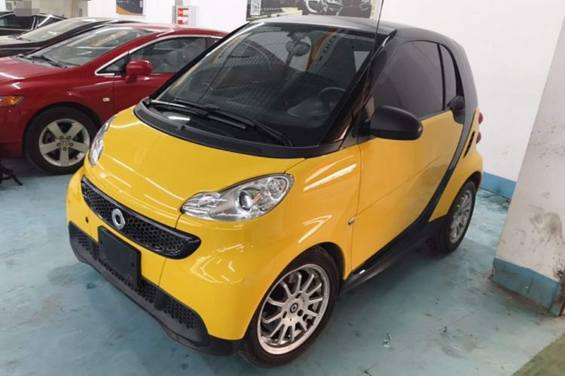 Used smart fortwo 2012 1.0 MHD Hardtop Standard Edition Front Left 45 Deg