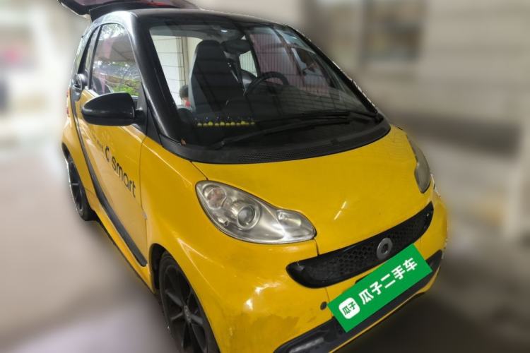 Used smart fortwo 2012 1.0 MHD Hardtop Passion Edition Front Right 45 Deg