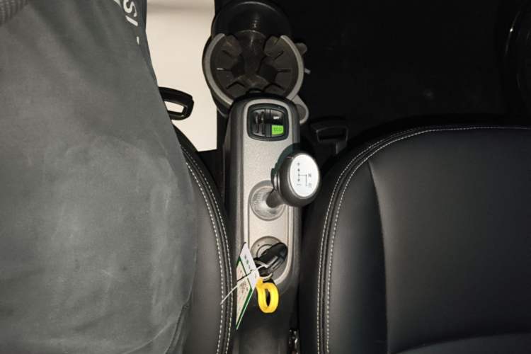 Used smart fortwo 2012 1.0 MHD Hardtop Standard Edition Gear Lever