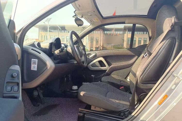 Used smart fortwo 2012 1.0 MHD Hardtop Passion Edition Interior 3