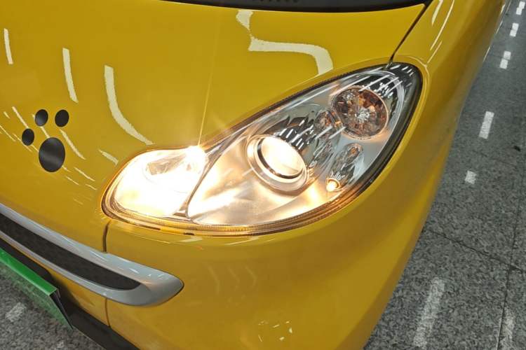 Used smart fortwo 2012 1.0 MHD Hardtop Comfort Edition Left Front Headlight