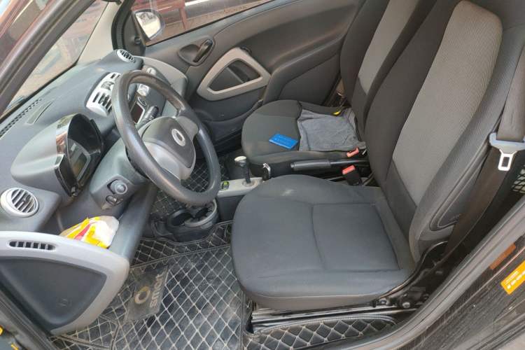 Used smart fortwo 2012 1.0 MHD Hardtop Comfort Edition Left Front Seat