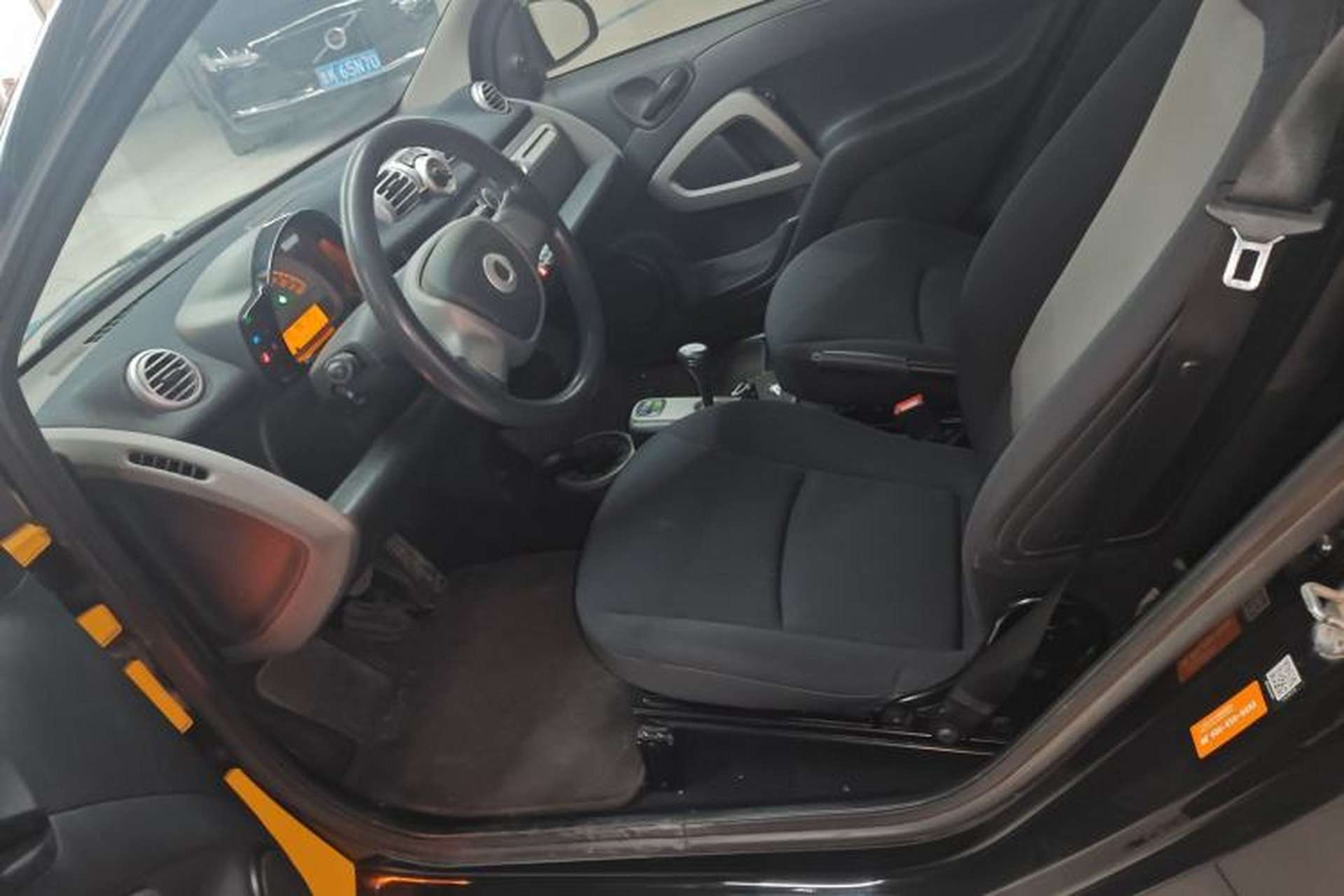 Used smart fortwo 2012 1.0 MHD Hardtop Standard Edition Left Front Seat