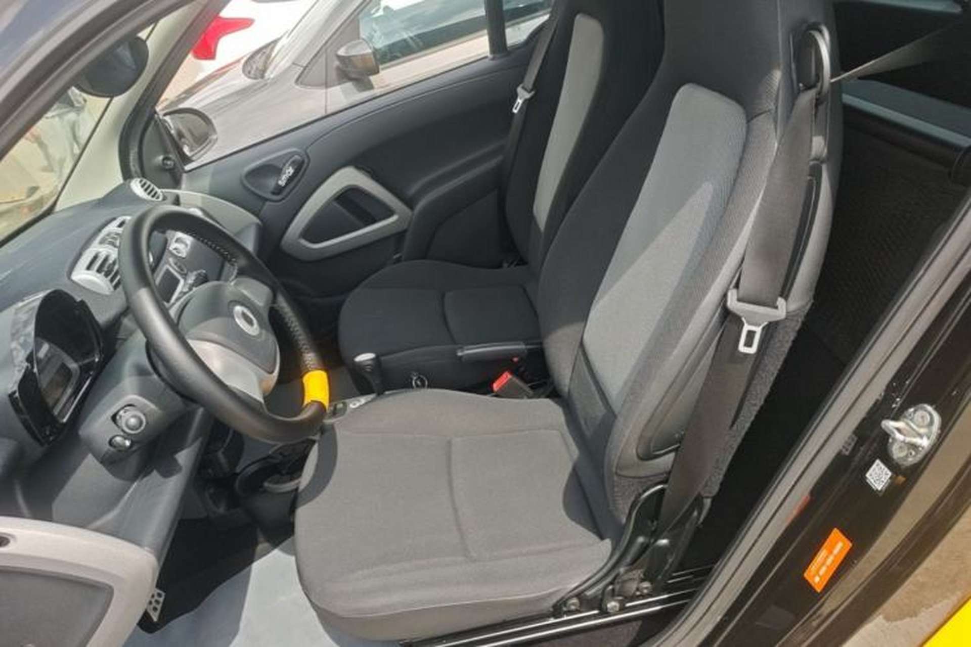 Used smart fortwo 2012 1.0 MHD Hardtop Comfort Edition Left Front Seat