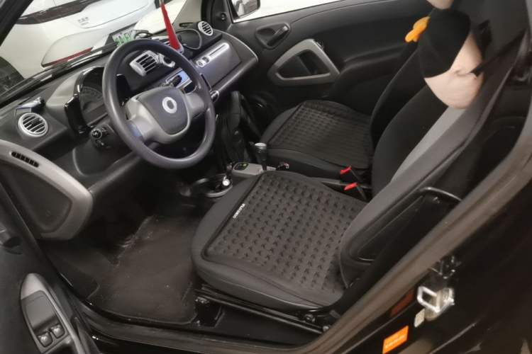 Used smart fortwo 2012 1.0 MHD Hardtop Standard Edition Left Front Seat