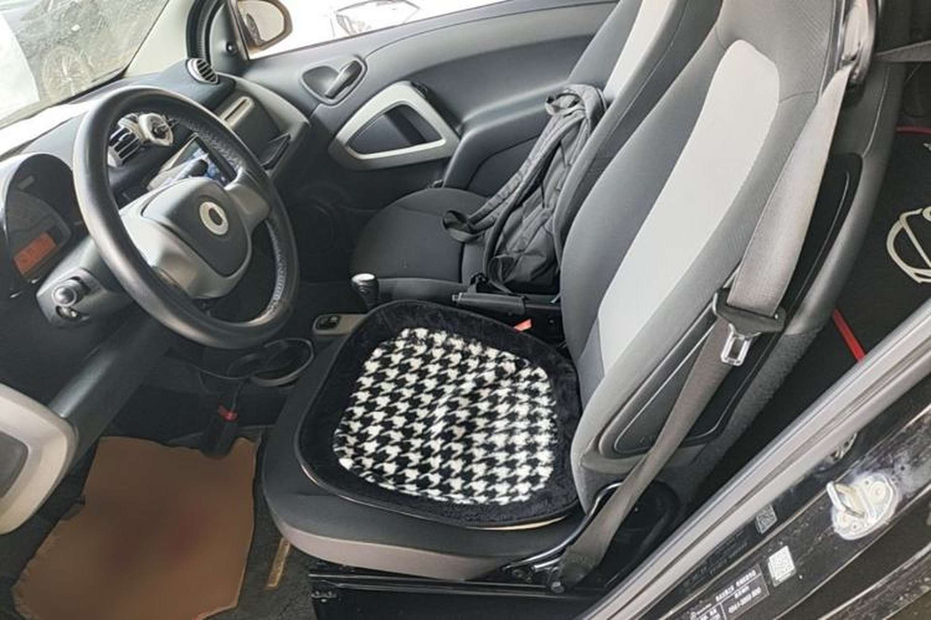 Used smart fortwo 2012 1.0 MHD Hardtop Standard Edition Left Front Seat