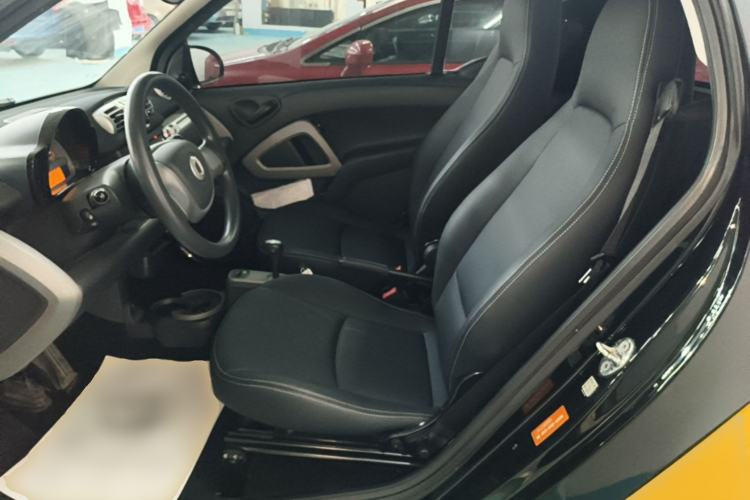 Used smart fortwo 2012 1.0 MHD Hardtop Standard Edition Left Front Seat