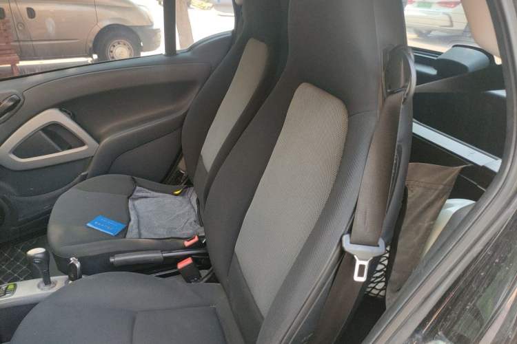 Used smart fortwo 2012 1.0 MHD Hardtop Comfort Edition Left Rear Seat