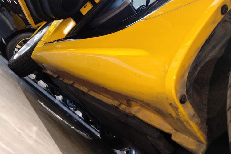 Used smart fortwo 2012 1.0 MHD Convertible Passion Edition Left Side Sill